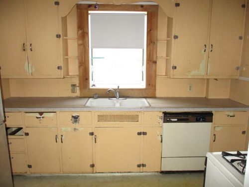 428 Bates St, Jackson, MI, 49202-3608 | Card Image