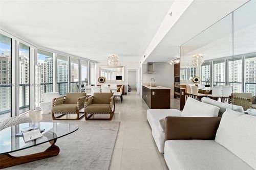 2904-495 Brickell Ave, Miami, FL, 33131-2792 | Card Image