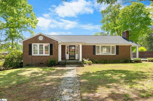 607 W Farley Avenue, Laurens, SC, 29360 | Card Image