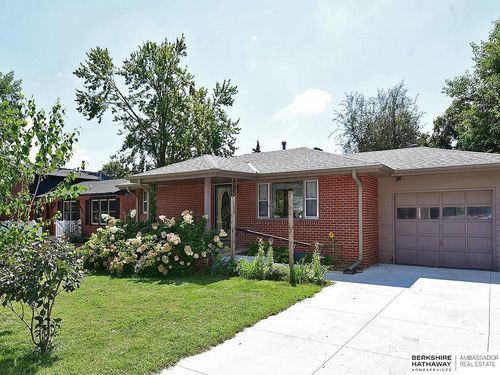 6711 Adams St, Lincoln, NE, 68507-2639 | Card Image