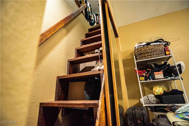 3rd Bedroom Attic Access | Image 31