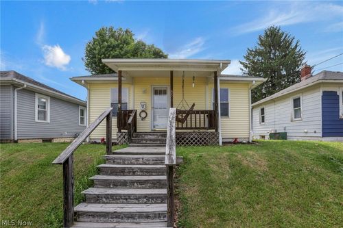 95 S Pembroke Ave, Zanesville, OH, 43701-6317 | Card Image