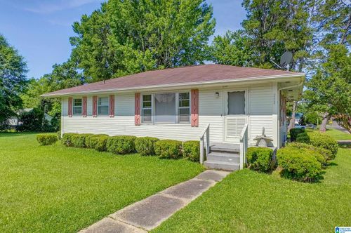 203 Parrish Ave, Clanton, AL, 35045-2929 | Card Image