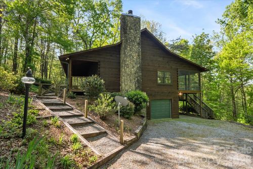 447 Cherokee Cir, Tryon, NC, 28782-8693 | Card Image