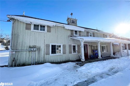 35 Copeland St, Burk's Falls, ON, P0A1C0 | Card Image