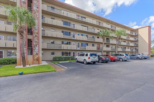 apt-403a-4460 Ironwood Cir, BRADENTON, FL, 34209-6894 | Card Image