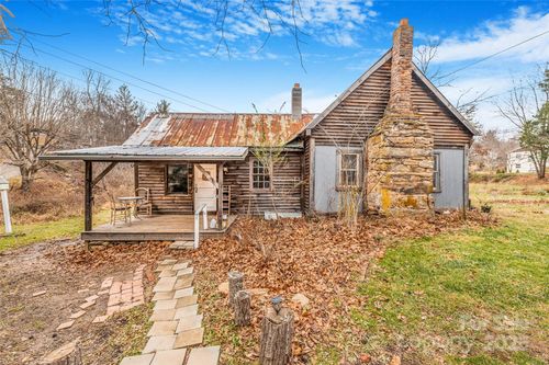 1 Mustang Dr, Leicester, NC, 28748-9451 | Card Image