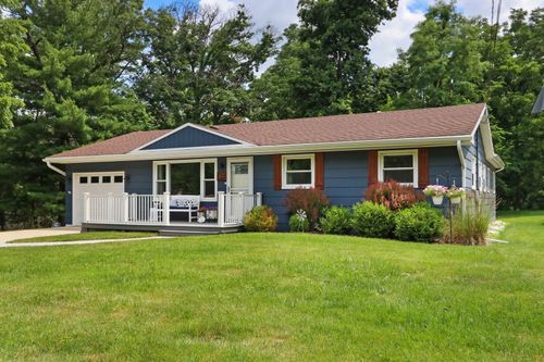 47 Potawatomi Rd, Williams Bay, WI, 53191-9774 | Card Image