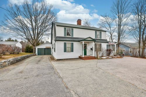 366 Nashua St, Milford, NH, 03055-4911 | Card Image