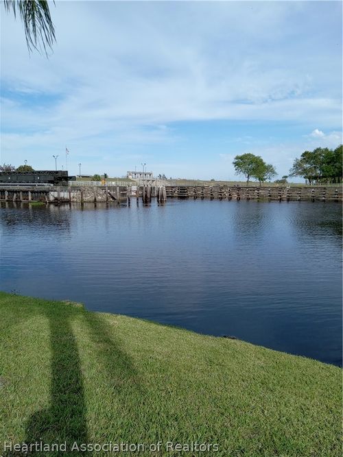 808 Cowhouse Rd, Lorida, FL, 33857 | Card Image