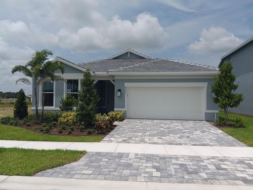 prestige-105-8395 Pequod Avenue, Vero Beach, FL, 32967 | Card Image