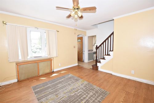 644 7th St S, Garden City, NY, 11530-5540 | Card Image