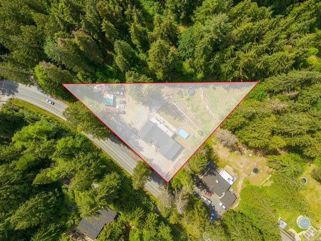 11659 272 St, House other with 8 bedrooms, 4 bathrooms and 10 parking in Maple Ridge BC | Image 36