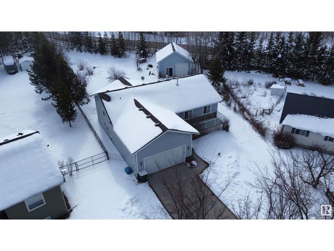 492 Stanley Close, House other with 5 bedrooms, 3 bathrooms and null parking in Spring Lake AB | Image 41