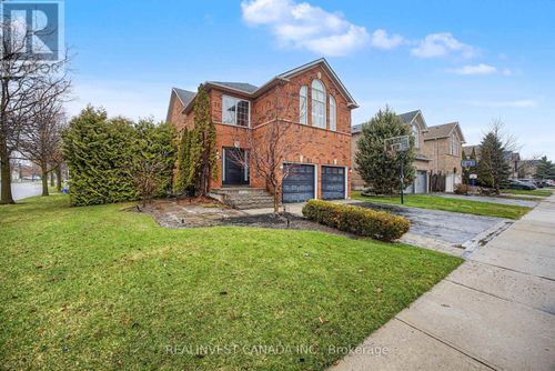 84 Worthington Avenue, Richmond Hill (Oak Ridges Lake Wilcox), ON, L4E3X1 | Card Image