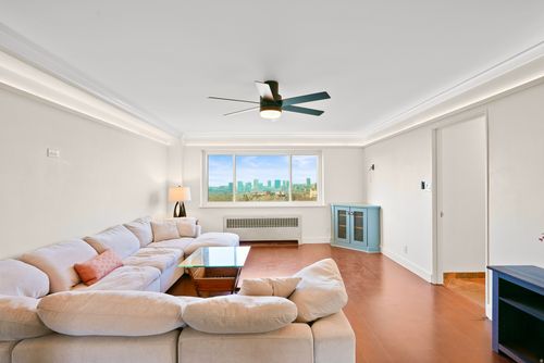 apt-706-130 S 1300 E, Salt Lake City, UT, 84102-1738 | Card Image