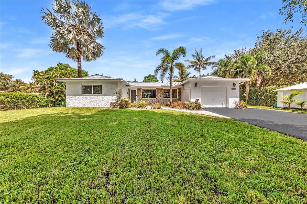 21st St, Davie, FL 33325