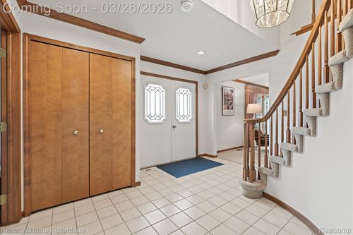 47040 Elmsmere Dr, Northville, MI, 48167-1019 | Card Image