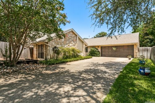 11921 Rainwood Cv, San Antonio, TX, 78213-1225 | Card Image