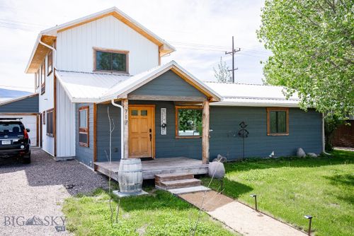 717 N 10th, Livingston, MT, 59047 | Card Image