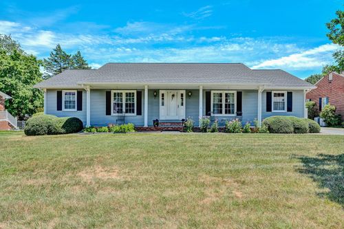 6437 Ridgeview Dr, Roanoke, VA, 24019-2337 | Card Image