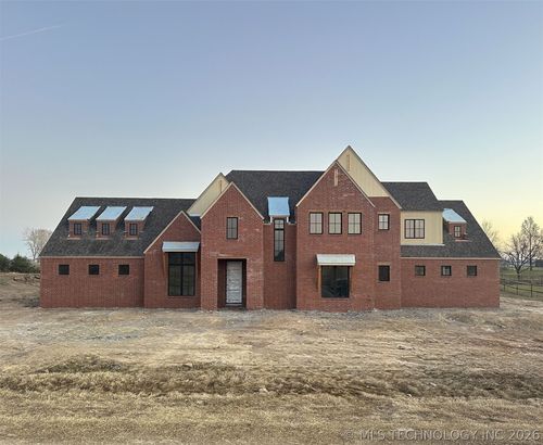 8323 E 111th St N, Owasso, OK, 74055 | Card Image