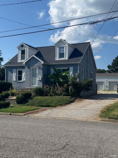 108 E 1st Ave, Huntingburg, IN, 47542-1207 | Card Image