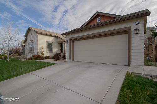 1056 Crown View Dr, Reno, NV, 89523-1525 | Card Image