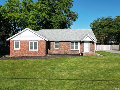 203 N Oakland Ave, Nappanee, IN, 46550-2318 | Card Image