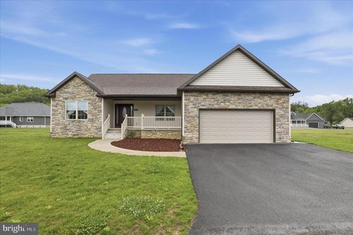 37 W Creek Run Loop, FORT ASHBY, WV, 26719-5006 | Card Image