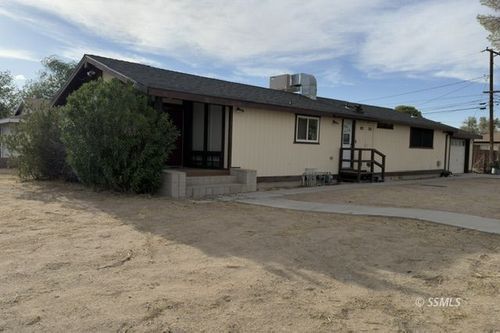 135 S Gateway Blvd, Ridgecrest, CA, 93555 | Card Image