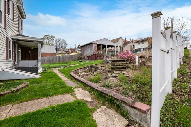 1045 Park Ave, House other with 4 bedrooms, 2 bathrooms and null parking in East Mc Keesport PA | Image 33