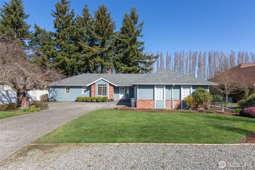 170 Hurricane Ridge Dr, Sequim, WA, 98382-9376 | Card Image