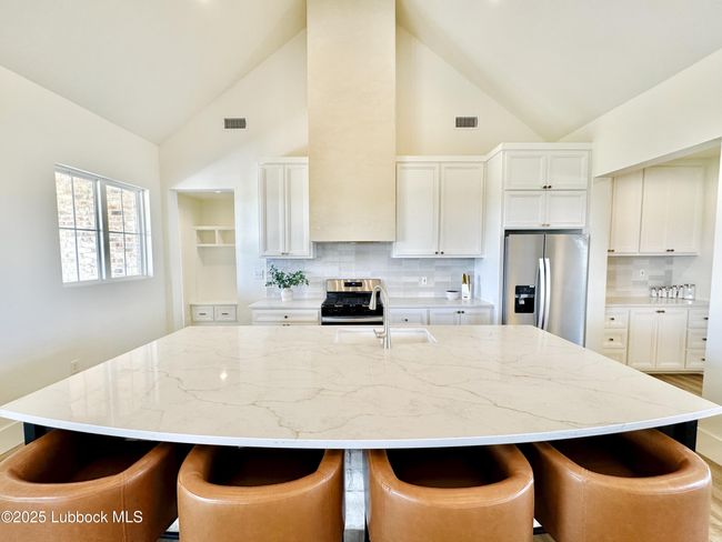 7211 W 12 Th St, House other with 3 bedrooms, 2 bathrooms and null parking in Plainview TX | Image 15