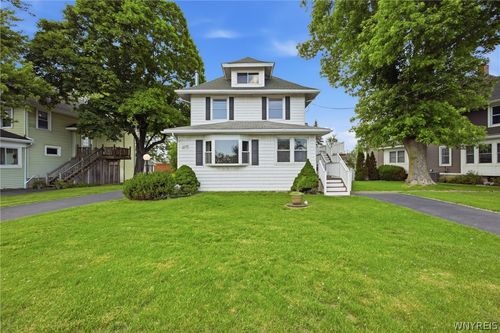 2535 River Rd, Niagara Falls, NY, 14304-3739 | Card Image