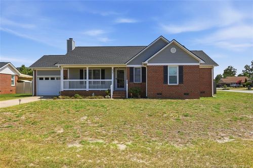 627 Sunnybrook Dr, Hope Mills, NC, 28348-5608 | Card Image