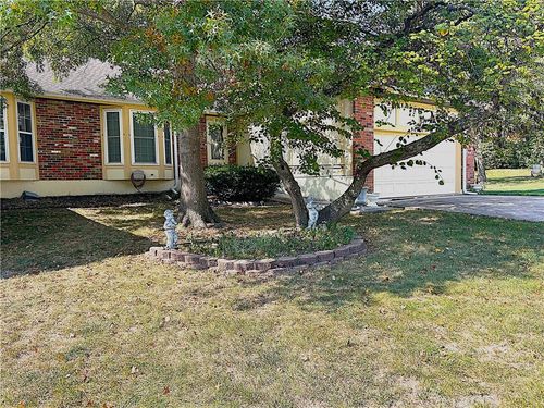 501 E 120th St, Kansas City, MO, 64145-1601 | Card Image
