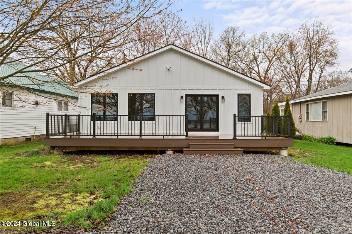 Lake Ave, Malta, NY 12020