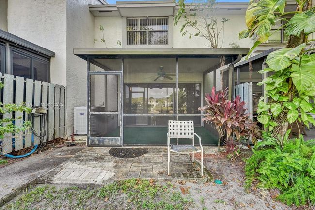2407 - 3325 Carambola Cir S, Condo with 2 bedrooms, 3 bathrooms and null parking in Coconut Creek FL | Image 30