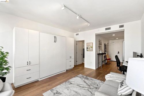 502-1433 Bush St, San Francisco, CA, 94109-5595 | Card Image