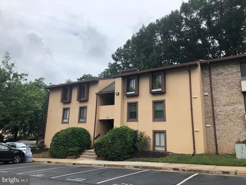 11c-2231 Castle Rock Sq, RESTON, VA, 20191-6047 | Card Image