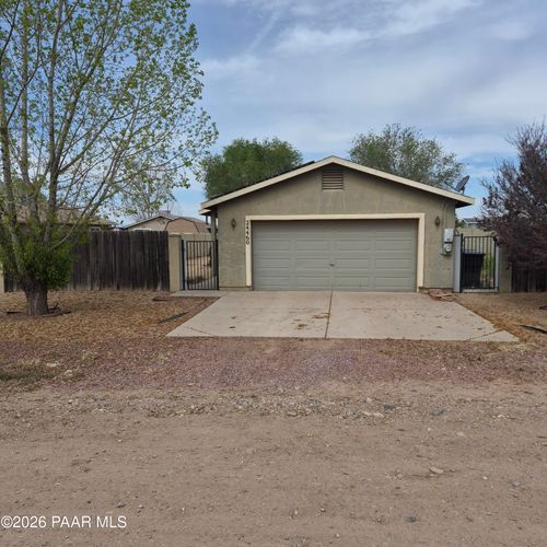 24460 N Yosemite St, Paulden, AZ, 86334-3401 | Card Image