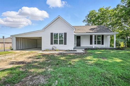412 3rd St, Whitesboro, TX, 76273-1307 | Card Image