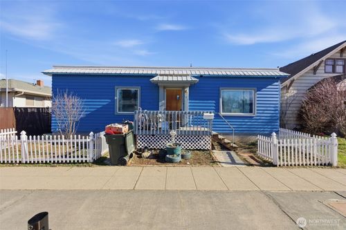 103 W 6th Ave, Ritzville, WA, 99169-1725 | Card Image