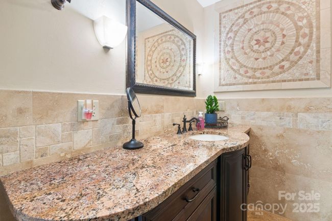 188 Echo Dr, House other with 3 bedrooms, 3 bathrooms and null parking in Laurel Park NC | Image 21