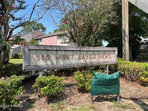 apt-602-110 W Bayou Pkwy, Lafayette, LA, 70503-3381 | Card Image