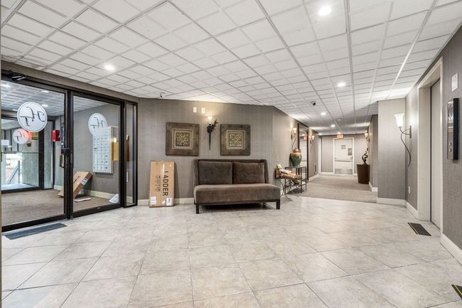 APT-8C - 55 River Rd, Condo with 2 bedrooms, 2 bathrooms and null parking in Manchester NH | Image 23