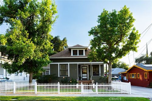 234 Grant St, Redlands, CA, 92373-5117 | Card Image