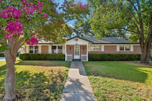 512 Brown Trail Ct, Hurst, TX, 76053-7011 | Card Image