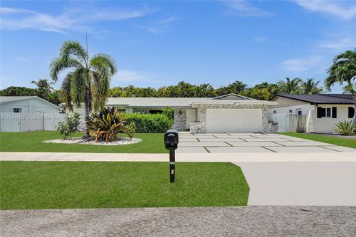 19780 Sw 84th Ave, Cutler Bay, FL, 33189-2016 | Card Image